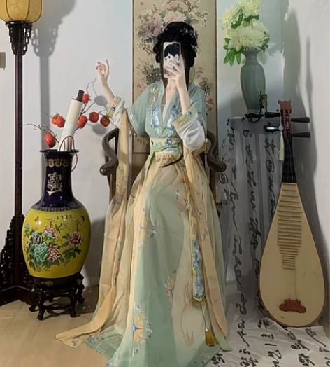 妃亦坊原创汉服【拂铃花】唐制齐腰唐褙子襦裙...