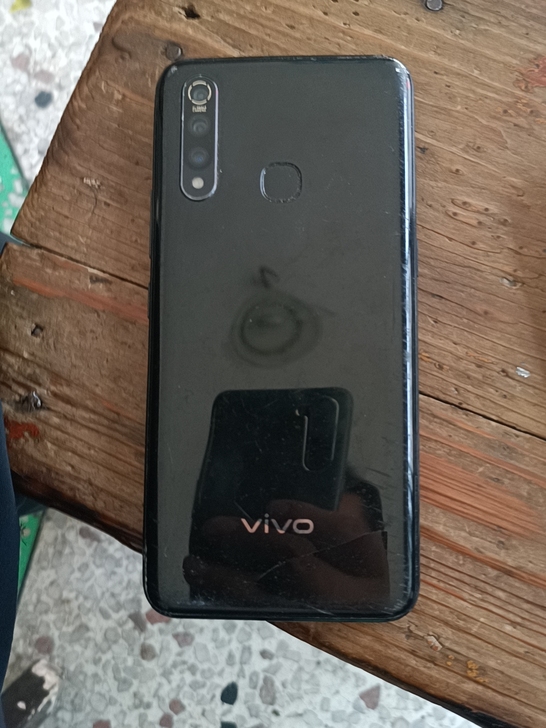 vivoz5x手机，开机，振动