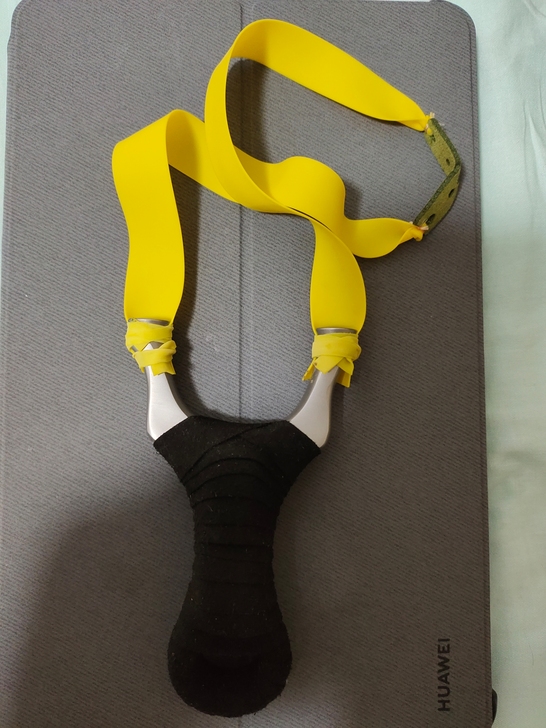 钛钢弓  飞虎弓，无伤无坑，到手试试手，不...