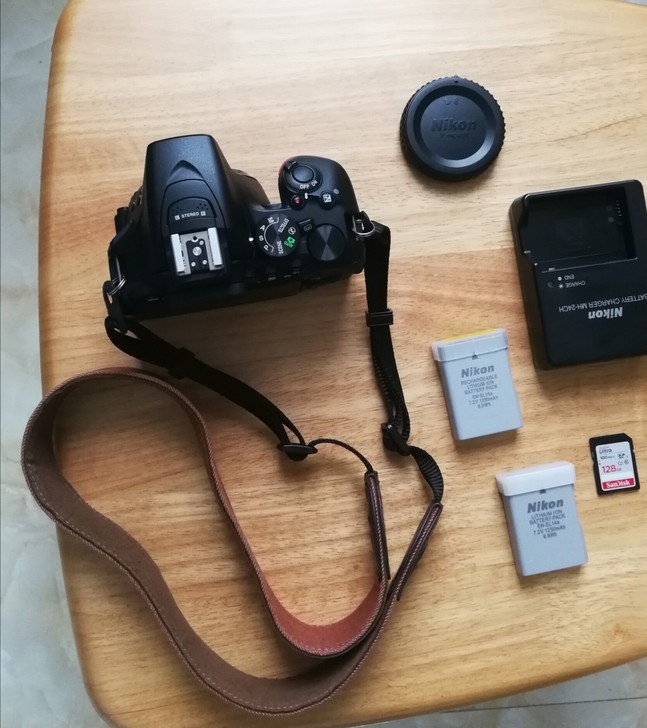 2.9k出自用尼康D5600单反机身（学生...