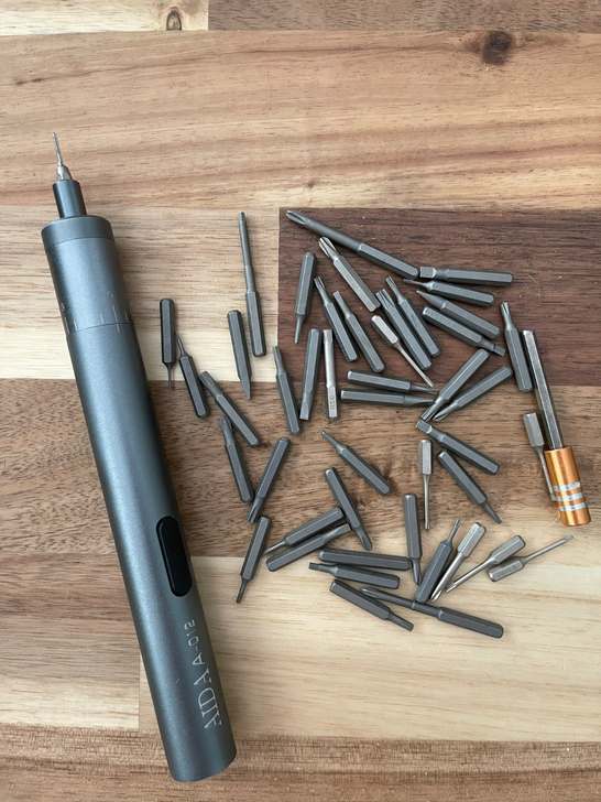 电动螺丝刀，可调扭力。