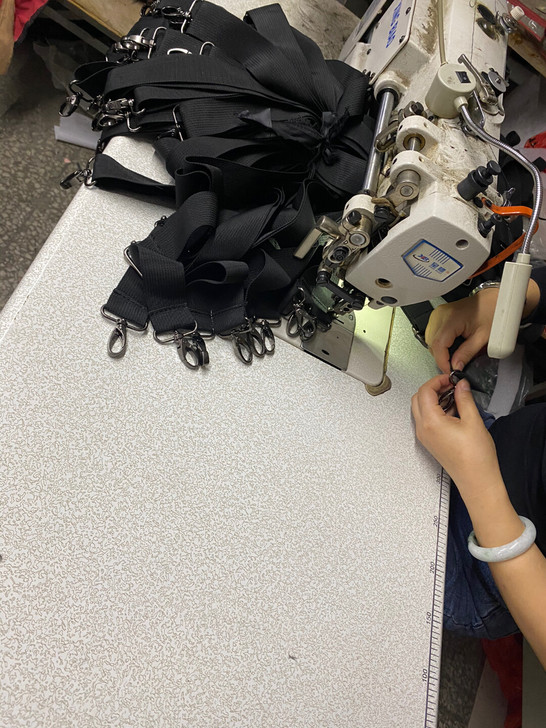 生产车缝制品，工具包，太阳能电子包包等。工...