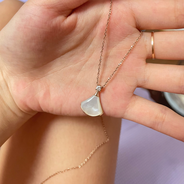 5.20朋友送的戴过一两次，不喜欢了