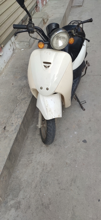 五羊本田50cc,不烧机油,一切正常,后轮...