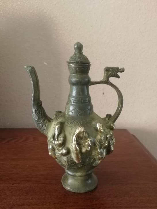 结缘出几个家里长辈从乡下收的老物件酒壶古玩...