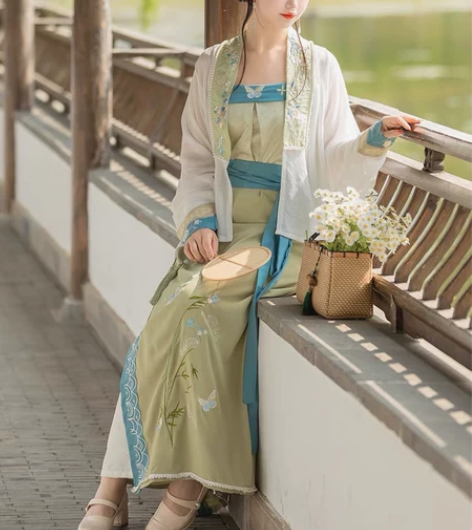 蝉佩 【凉幽芳】 全新仅试穿 省内包邮 ...