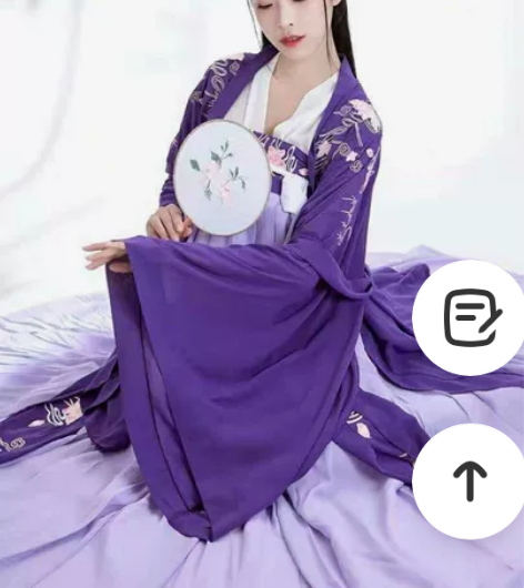 月露汉服，正绝版m码三件套 感兴趣的话点“...