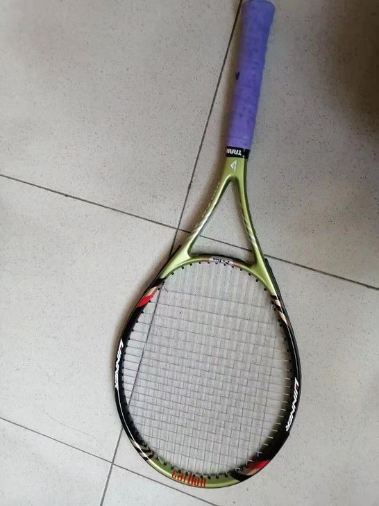 为了学校网球课买的，就用了几次