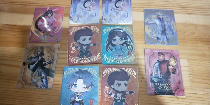 斗罗大陆集卡社QR，小舞手办卡便宜出，私聊...