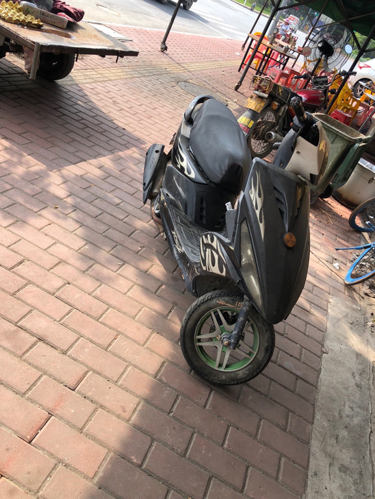鬼火摩托车