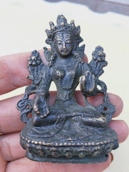 铜佛像一尊，品像如图，88有缘的请走，感兴...