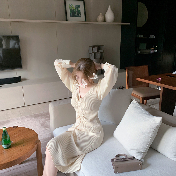 ByYou 秋季气质V领针织连衣裙女202...