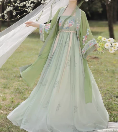 蝉佩家的汉元素两件套！L码穿一洗一，适合身...