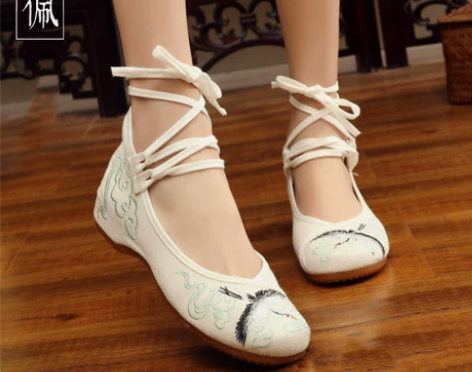 汉服鞋女绣花鞋平底古风鞋子内增高鞋复古淡雅...