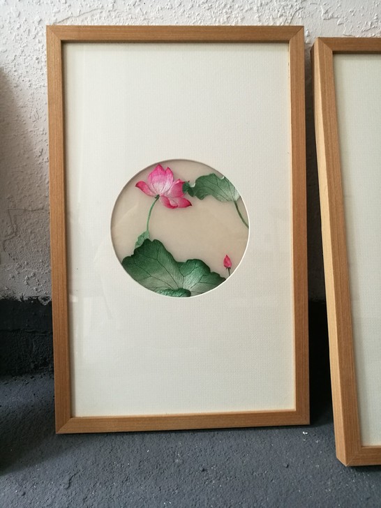 新中式实木框民宿服装店家居装饰手工刺绣画