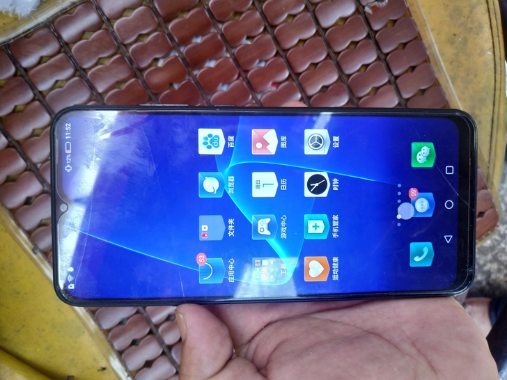 海信金刚6 全网通4+128g