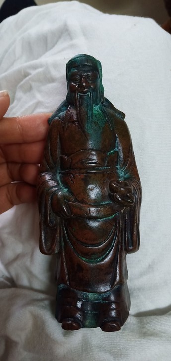 铜佛品相如图，尺寸高14厘米，宽7厘米，不...