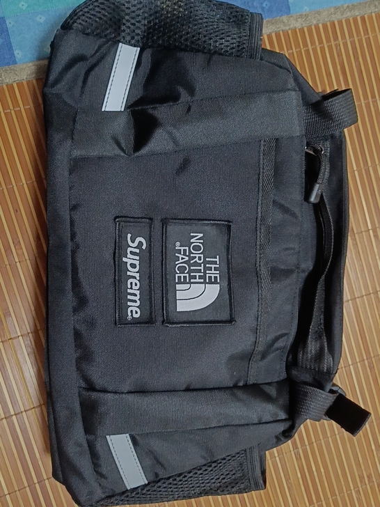 买了后就没背过，以为是大包，但没想到是比普...