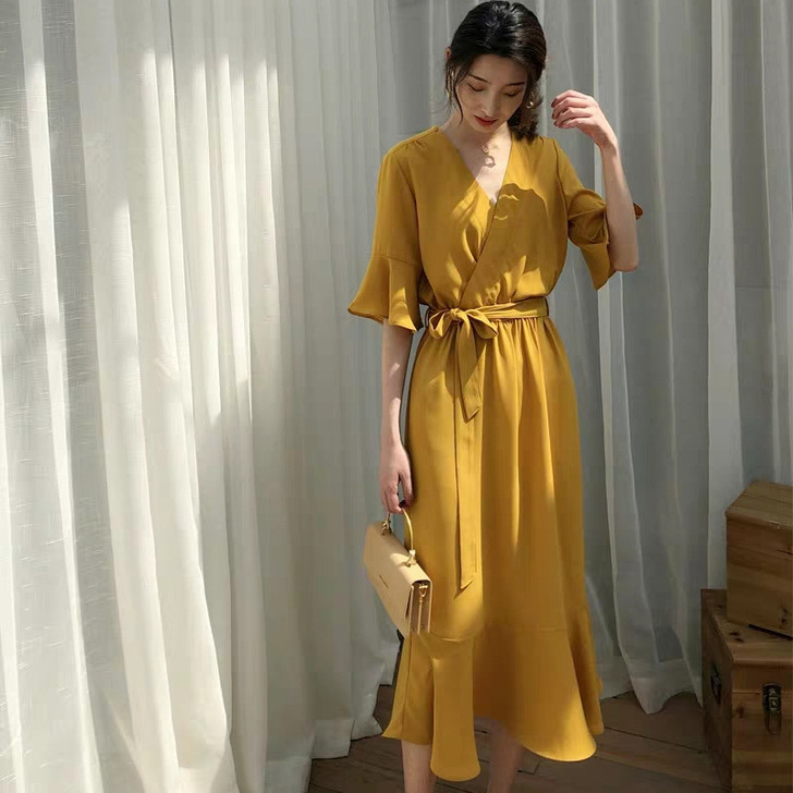 【狂欢价】港风连衣裙轻熟女夏季气质款女神范...