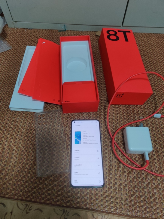 一加8T 银时 12+256 箱说全 原装...