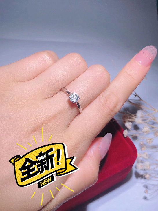 爆款18k钻石戒指，共20份，经典时尚的款...