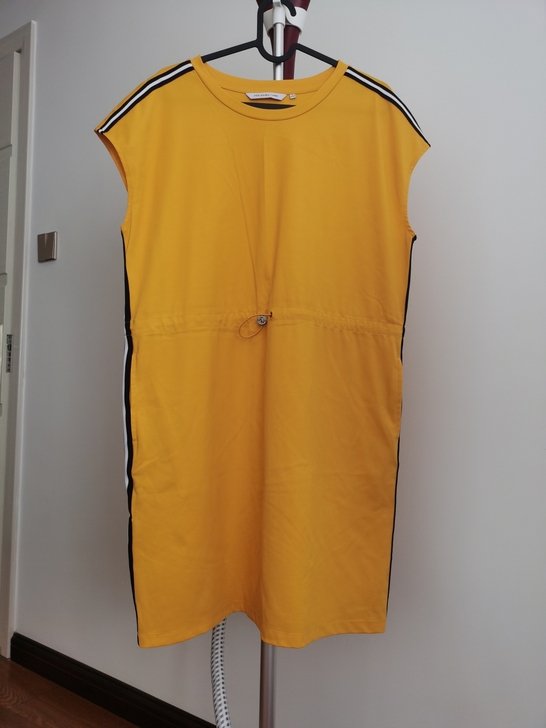 马威，maxwin，休闲连衣裙，运动风，黄...