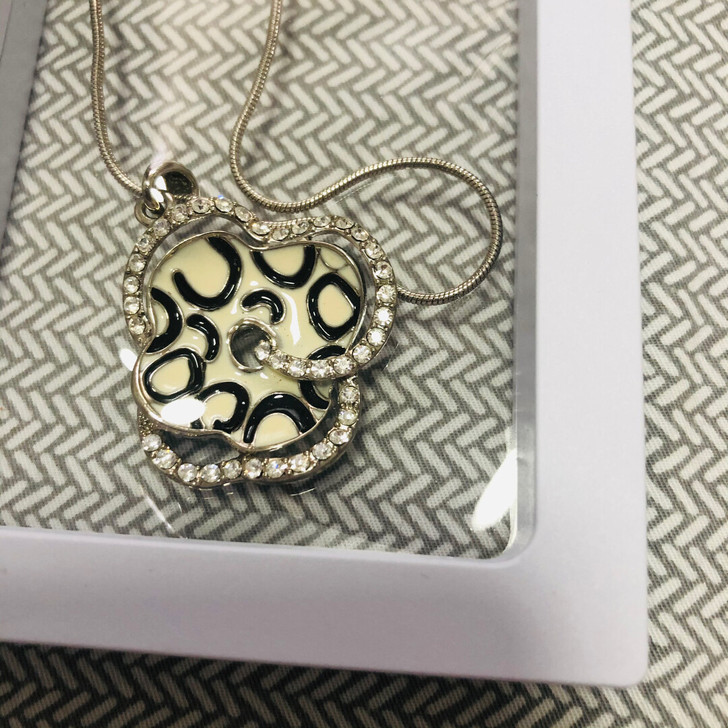 油滴米白黑环镶钻银色项链