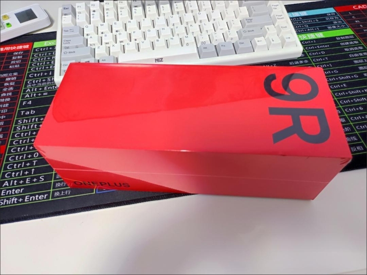 一加9r  8+256全新原封，颜色:蓝屿