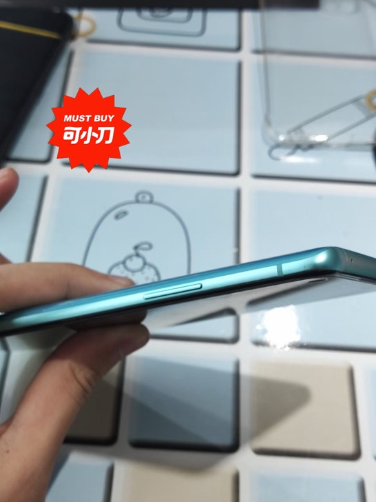 一加8T  高通865，120hz高刷屏，...