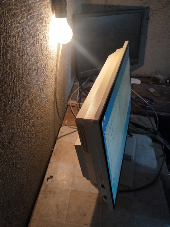 电脑 aoc办公一体机  开机十多秒  2...