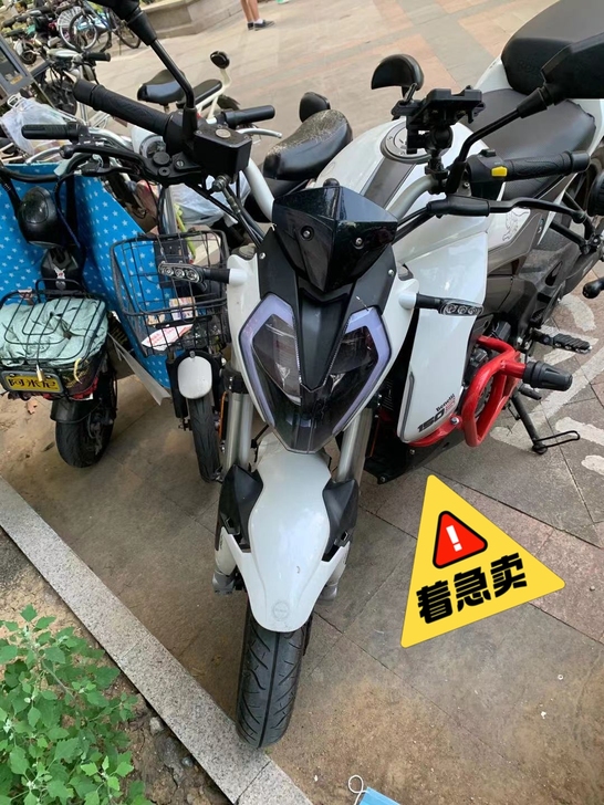 急出个人贝纳利 小迅龙150 转手原因 打...