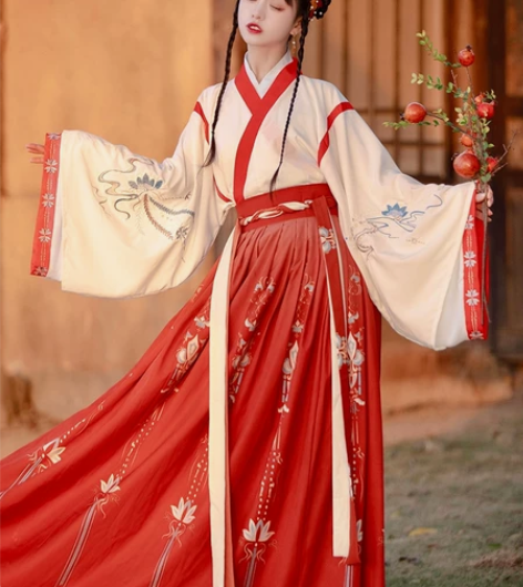 艺缕原创汉服半生莲(一套) 有吊牌购买记录...