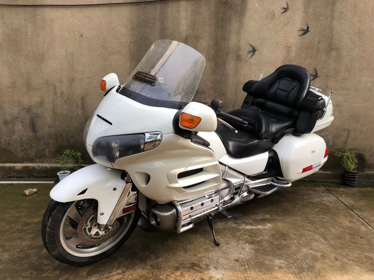 本田GL1800 本田大金翼 豪华休旅摩托...