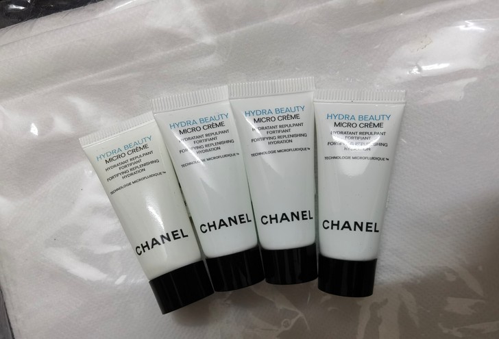 香奈儿山茶花花润泽微精华乳霜小样5ml，1...