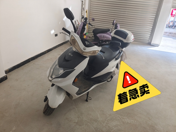 雅迪电动车72V充满电可以跑40公里以上，...