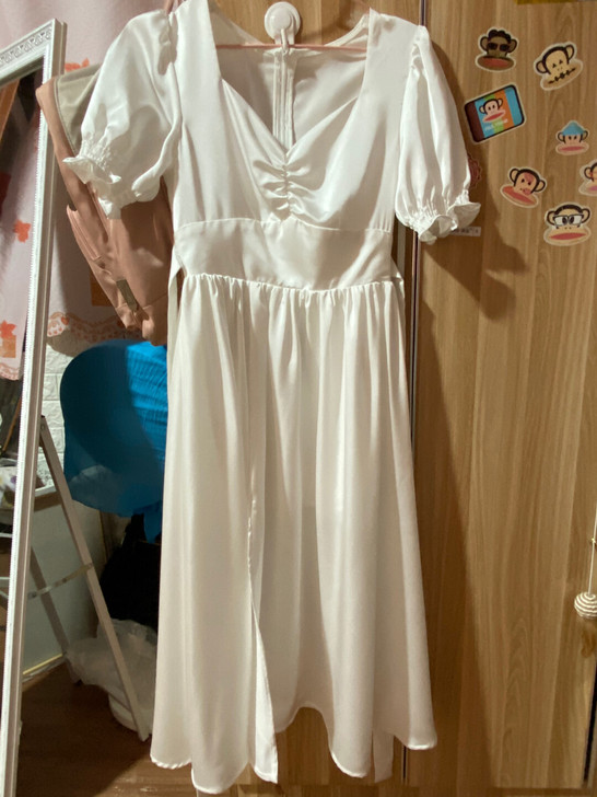 by you同款连衣裙，绸缎面料，仅试穿