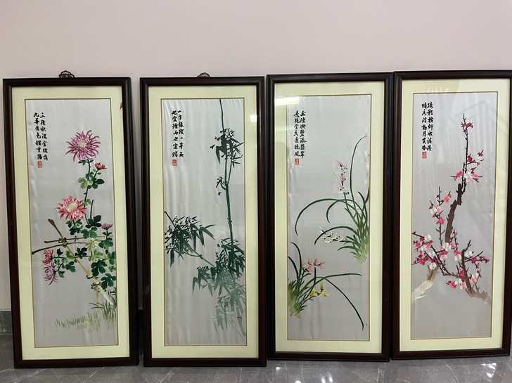 梅兰竹菊 手工刺绣画 艺术已有25年看图细...