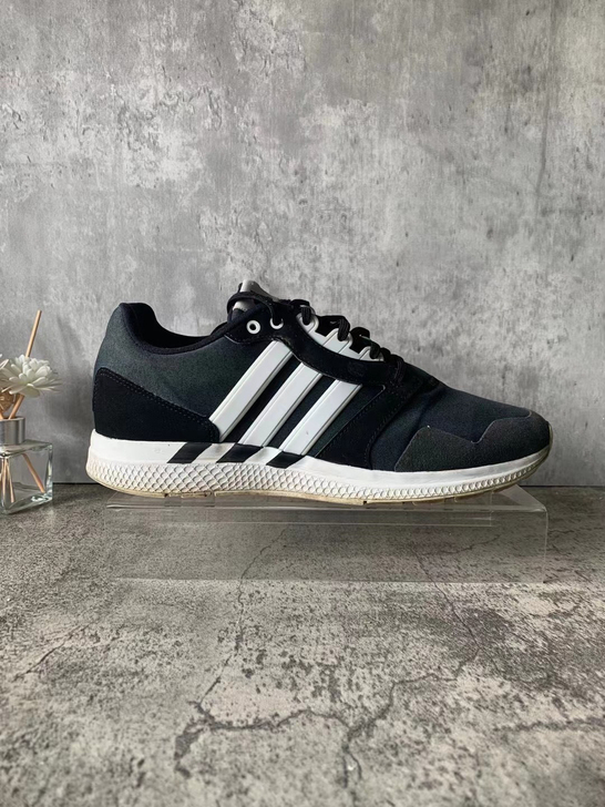 99元 二手正品41码阿迪达斯Adidas...