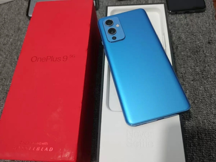 一加9蓝色12+256在保315天骁龙88...