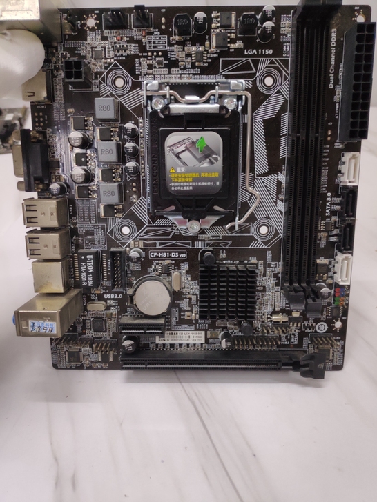 七彩虹CF-H81m主板。成色如图,功能正...