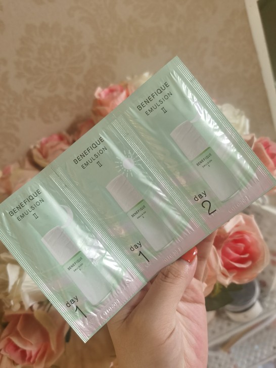 资生堂碧丽妃乳液2.5ml/包