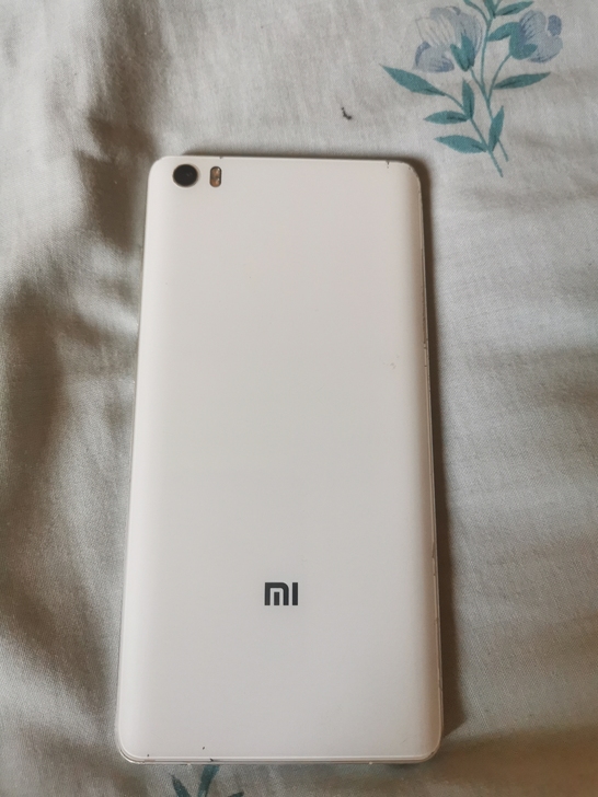 小米note如图，开不开机，配件出，手机成...