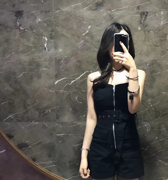 抹胸连体裤 腰带忘了拍 还有个腰带 上身显...