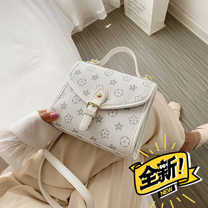 仓库搬迁,出时尚欧美范百搭休闲通勤手提包大...