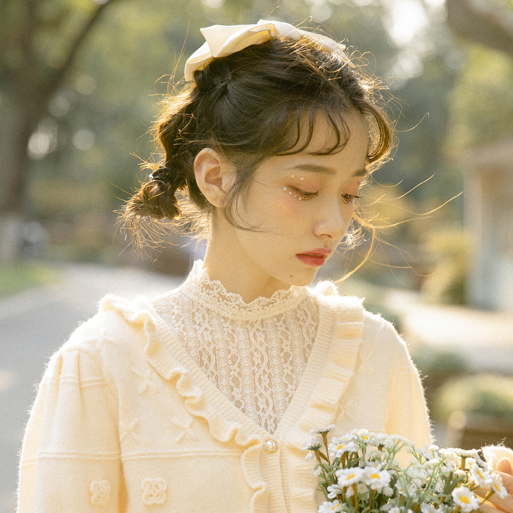 爱爱丸 蕾丝雪纺衫，穿过一次，不会搭