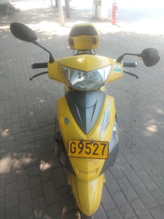 大阳100踏板摩托车，处理价，车况优，有意...