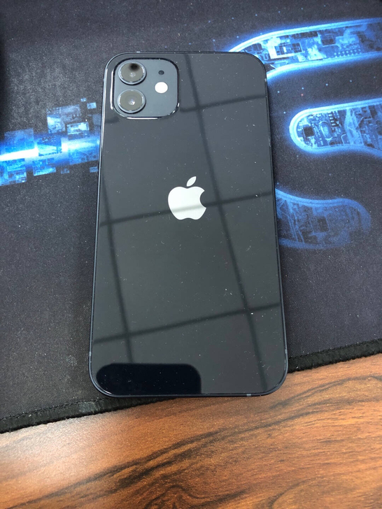 急出女生自用苹果12 128G黑色国行手机...