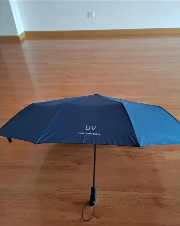 低价出售闲置几乎全新南极人手动雨伞可以晴雨...