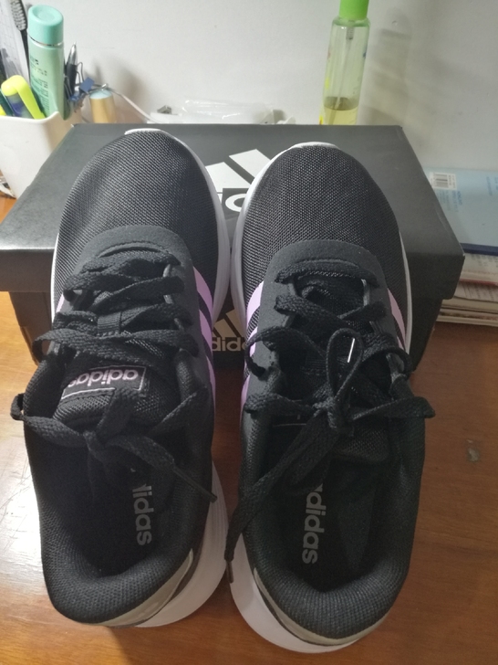 Adidas阿迪37码女式跑步鞋,全新,满...