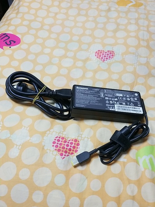 联想20v6.75a电源 联想拯救者原装充...